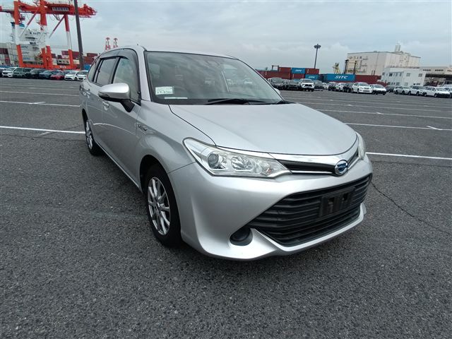 Toyota Fielder HV